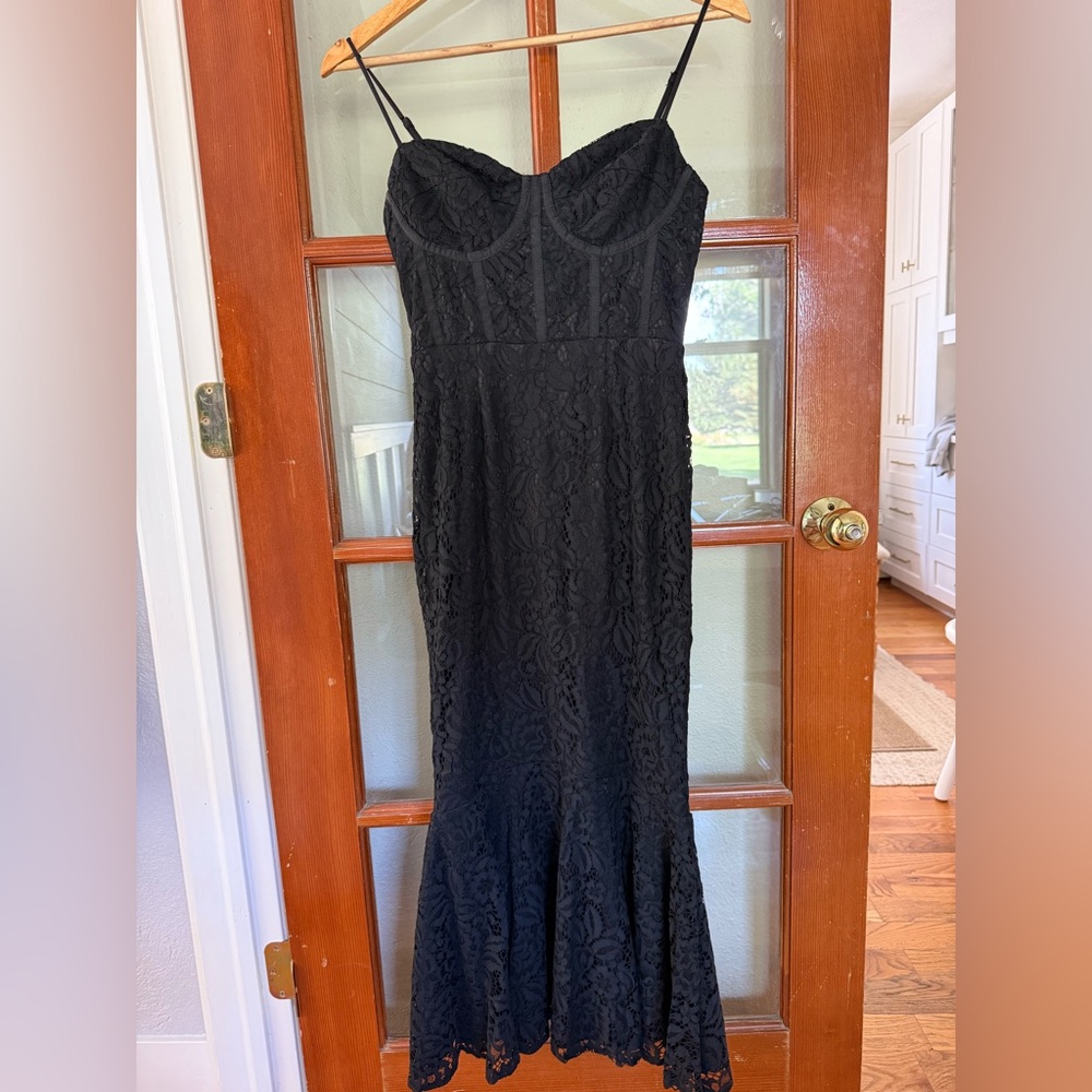 Lulu's Black Strapless Lace Dress